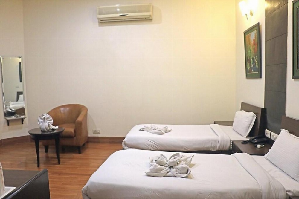 Room image 5